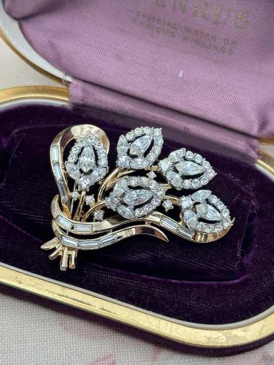 Vintage Alfred Philippe Crown Trifari Flirtation Halo Brooch – Pat. Pend. 2.36”