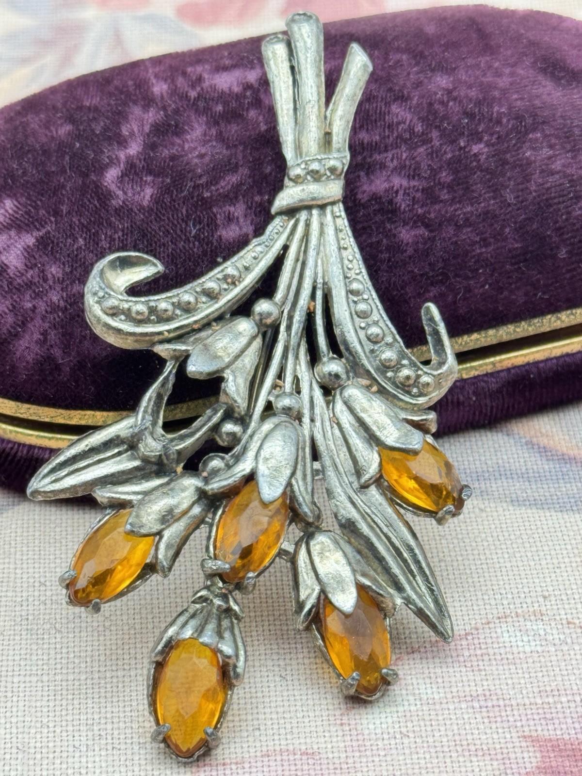 Vintage Silvertone Brooch Honey Rhinestone Floral Bouquet 4” Large Unsigned
