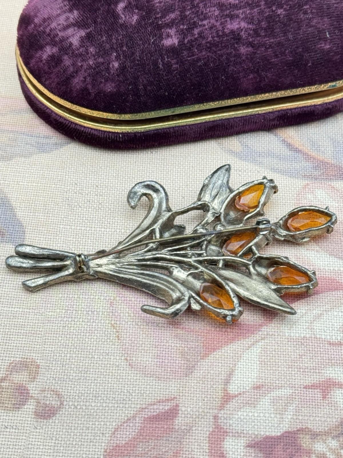 Vintage Silvertone Brooch Honey Rhinestone Floral Bouquet 4” Large Unsigned