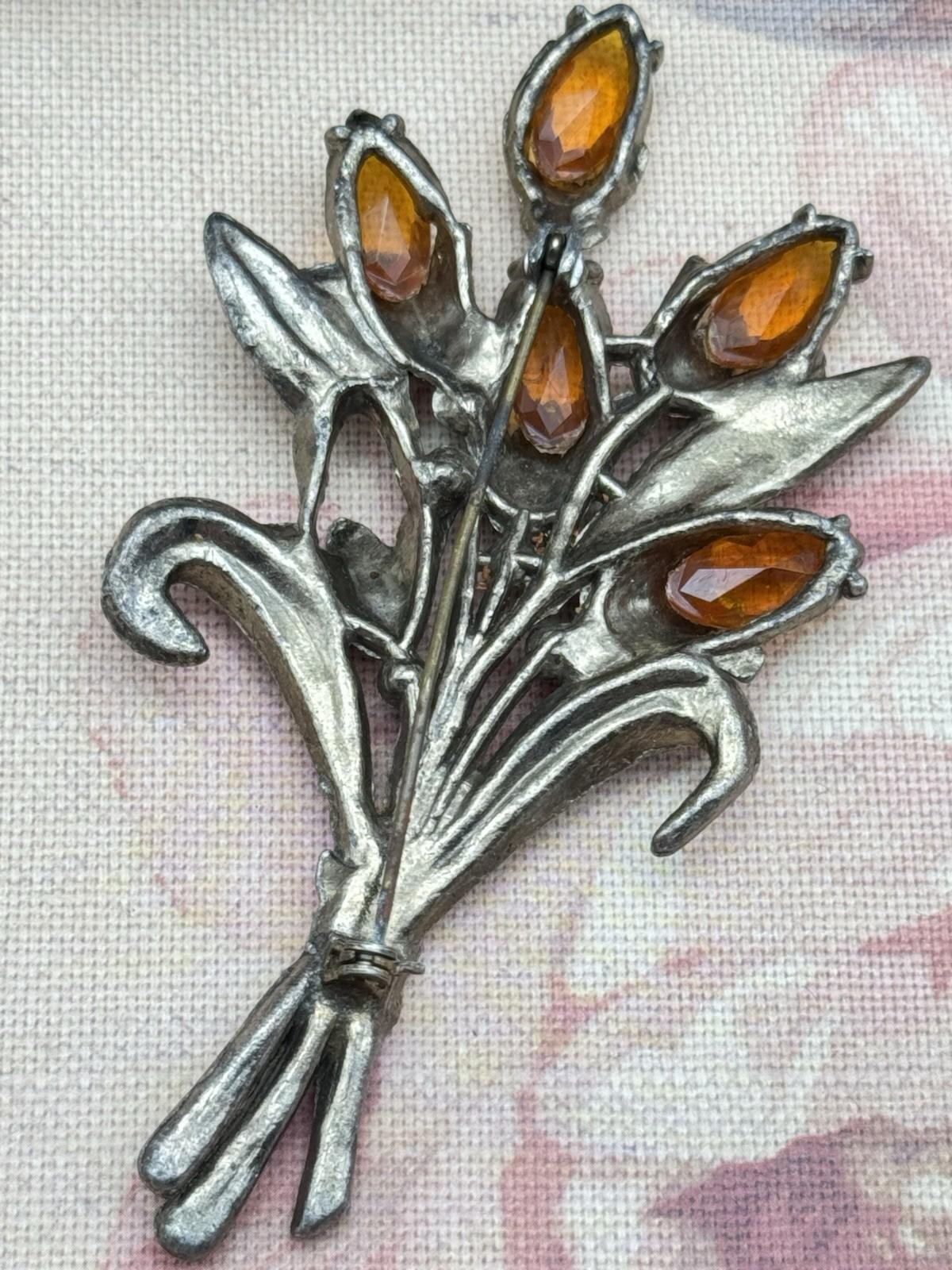 Vintage Silvertone Brooch Honey Rhinestone Floral Bouquet 4” Large Unsigned