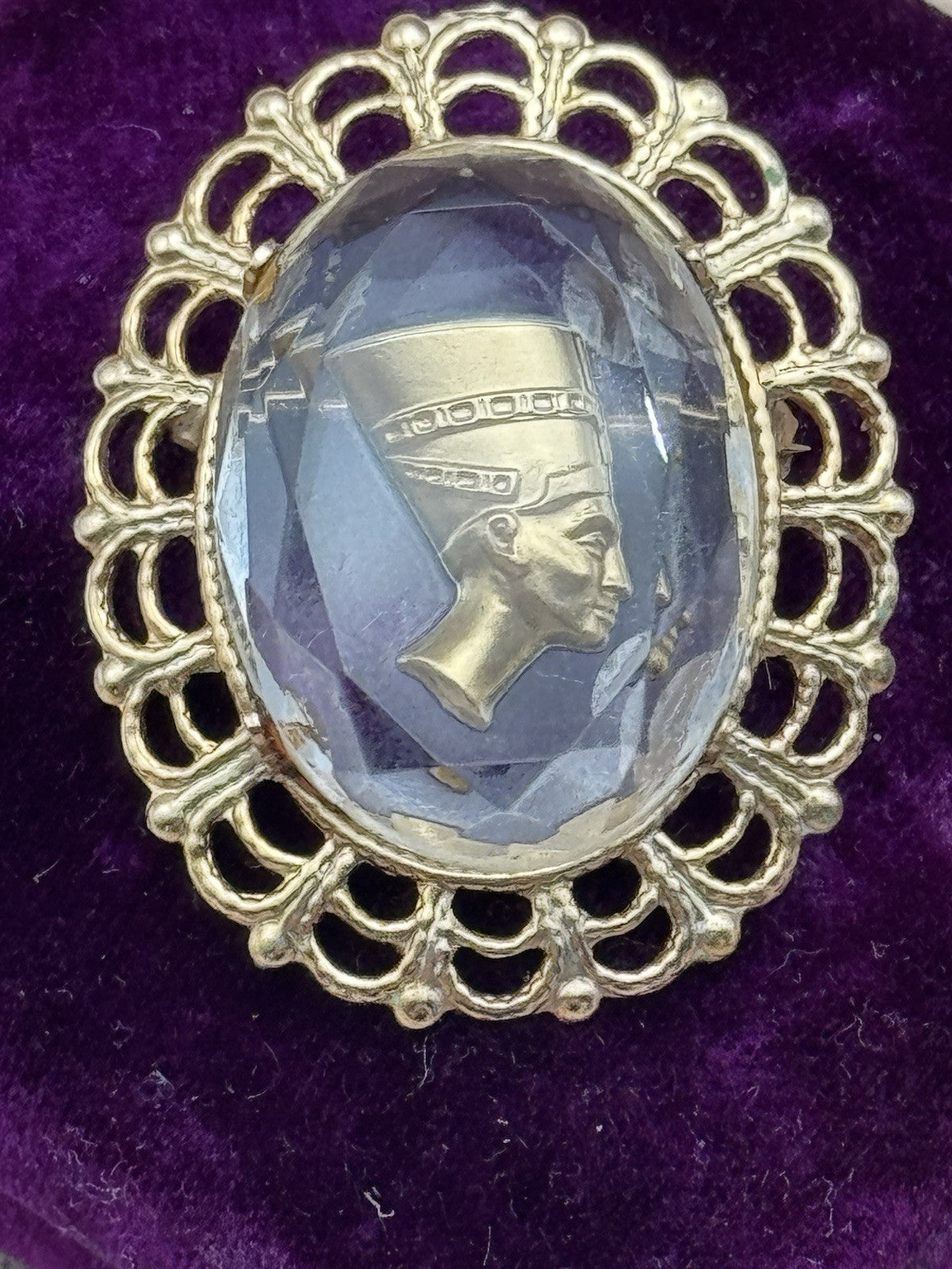 Intaglio Glass Cameo Brooch Nefertiti Profile Goldtone Egyptian Revival VINTAGE