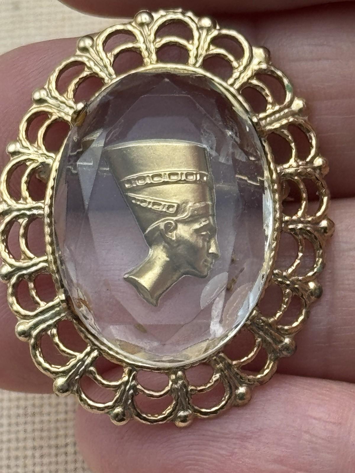 Intaglio Glass Cameo Brooch Nefertiti Profile Goldtone Egyptian Revival VINTAGE