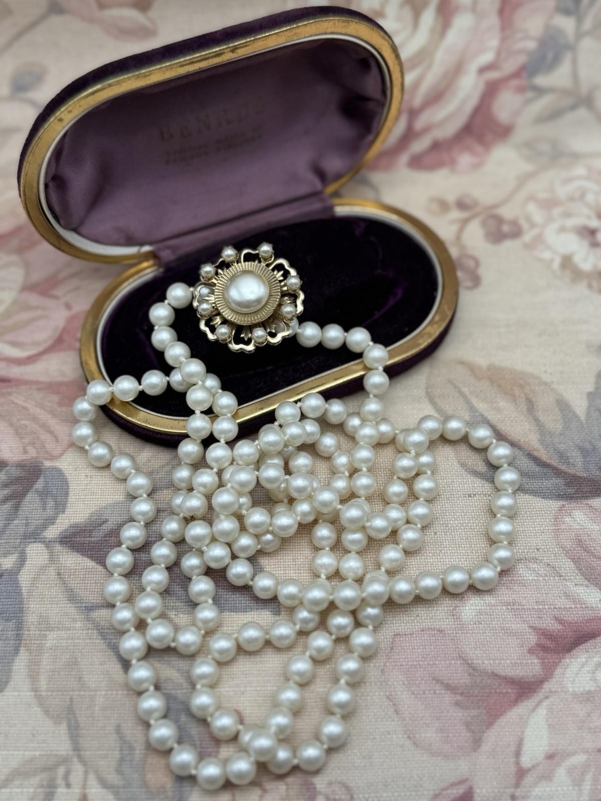 Signed Coro Brooch Faux Pearl & 57” Faux Pearl Necklace UNSIGNED Jewelry Set