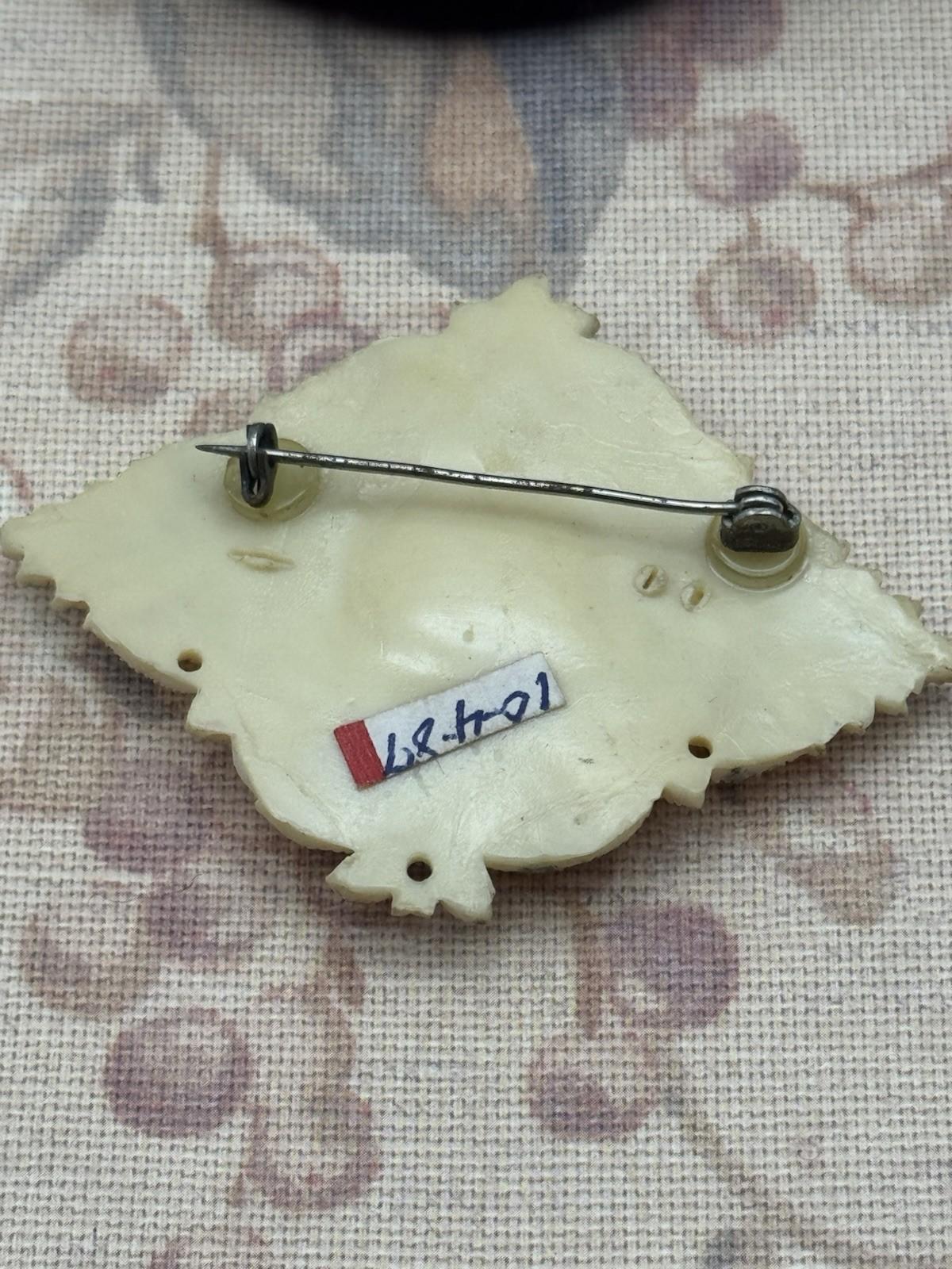 Vintage Brooch Early Plastics Floral Carved Chrysanthemum Flower Pin 2.5”