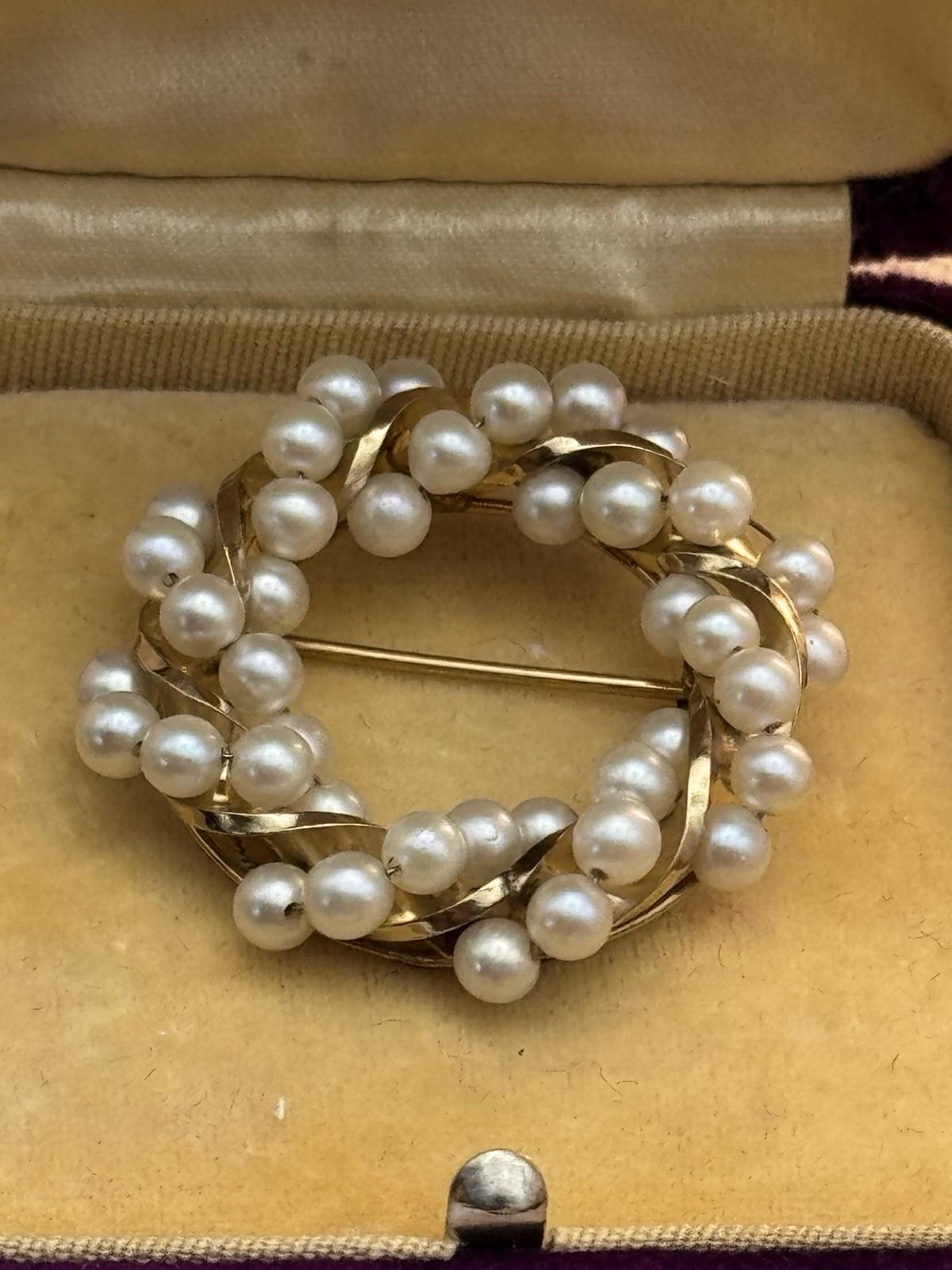 Vintage Winard 12K Gold Filled Faux Pearl Circle Brooch Pin