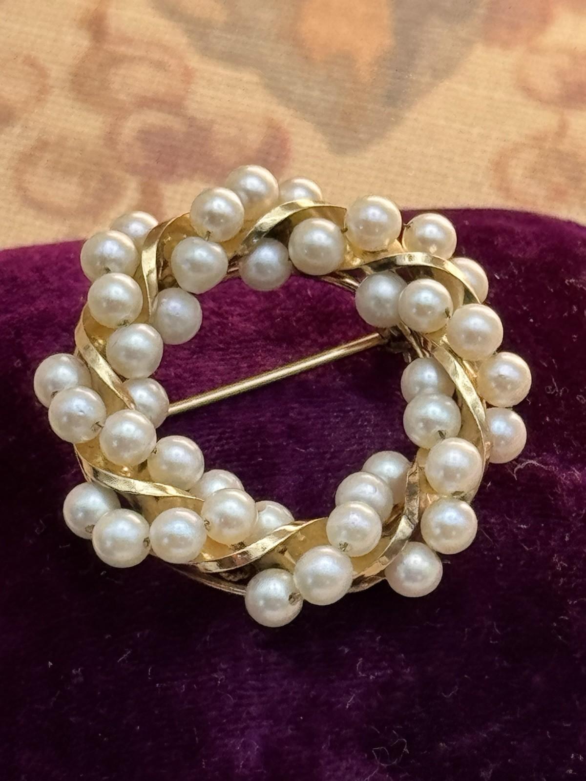 Vintage Winard 12K Gold Filled Faux Pearl Circle Brooch Pin