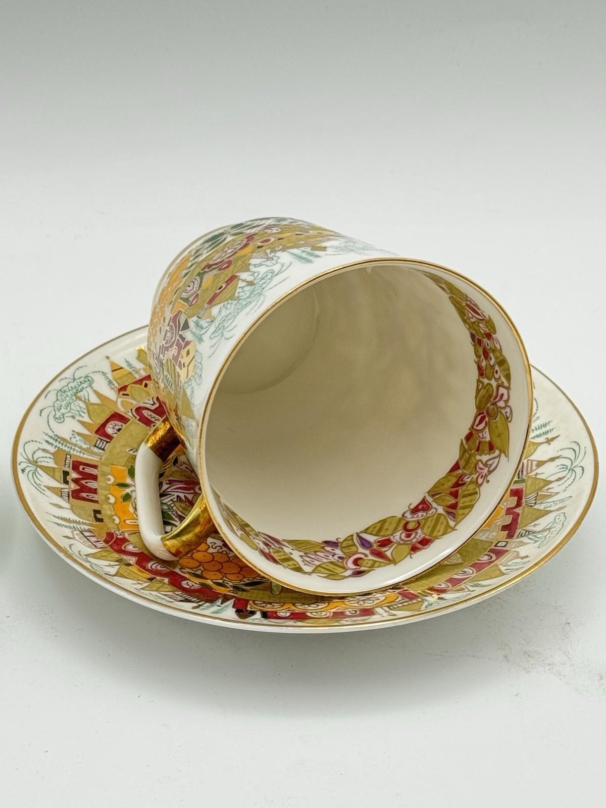 Pair Lomonosov Imperial Porcelain Golden Spring 2 Espresso Cups & Saucers 22K