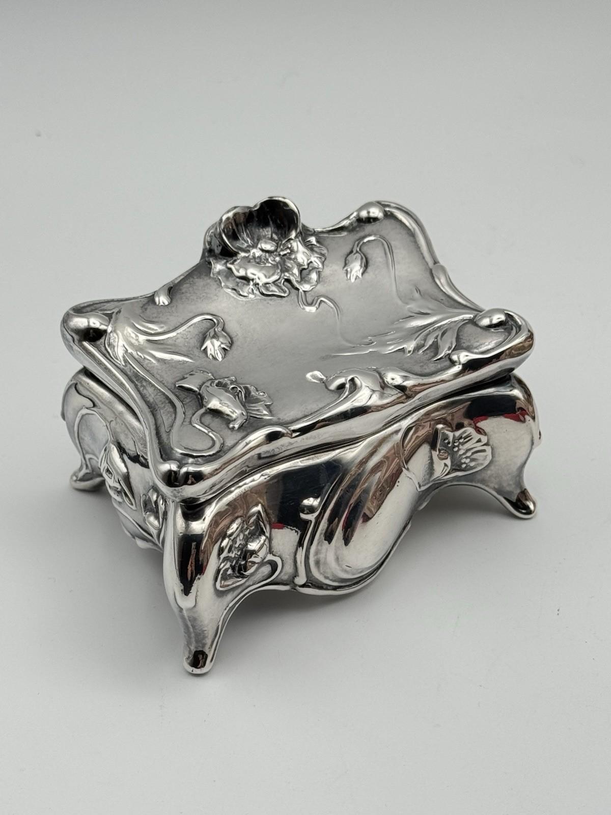Art Nouveau Jewelry Box – Antique Rogers Silverplate, Floral Repousse EXQUISITE