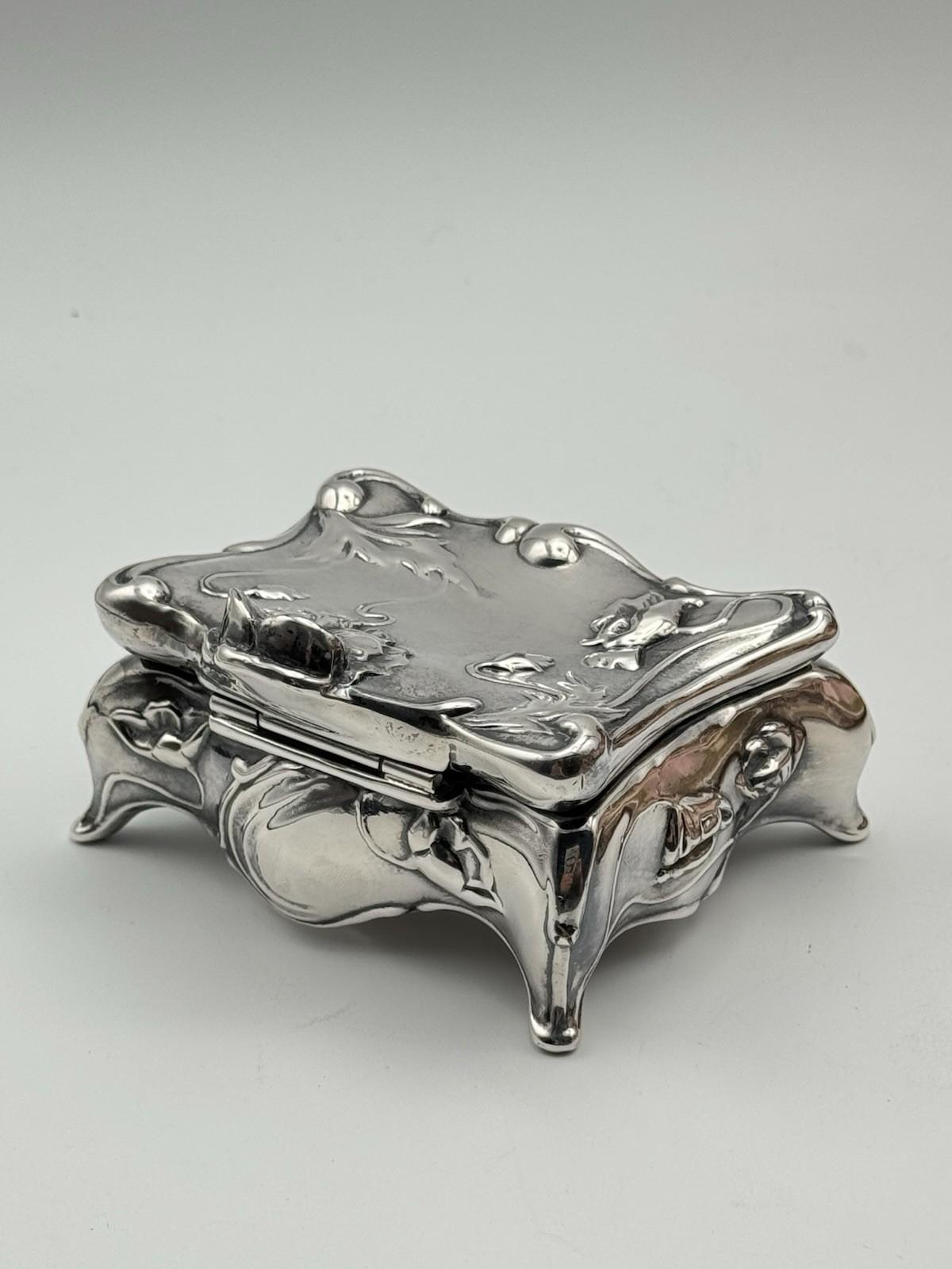 Art Nouveau Jewelry Box – Antique Rogers Silverplate, Floral Repousse EXQUISITE