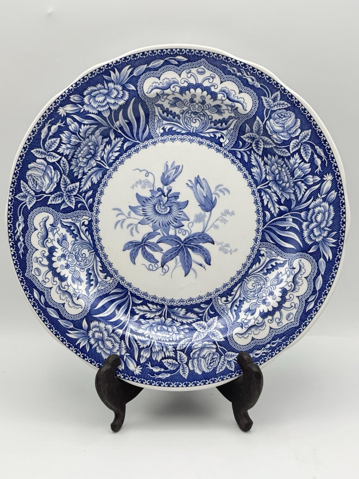 Spode Blue Room Collection Floral Plate 10.43 inch Diameter England