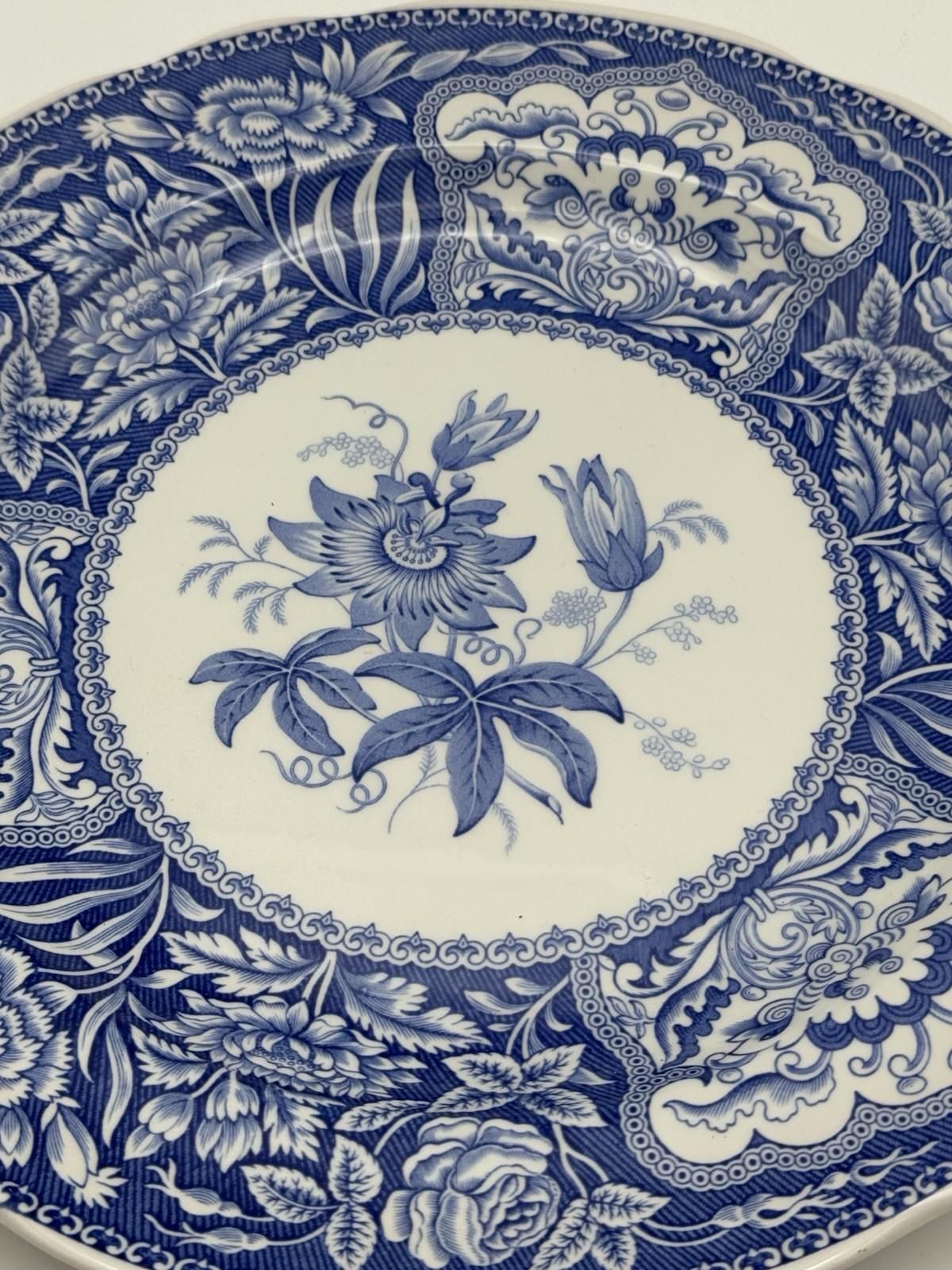Spode Blue Room Collection Floral Plate 10.43 inch Diameter England