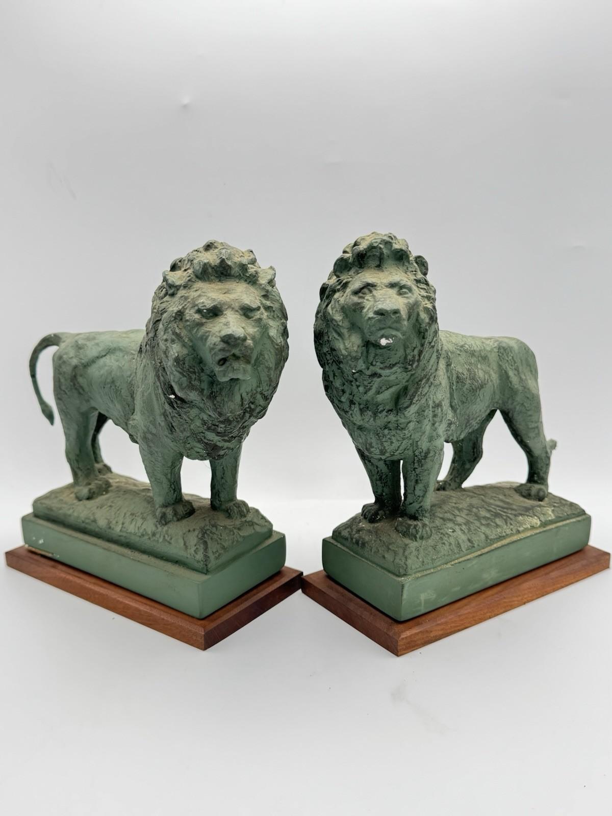 Pair Vintage Bookends Cast Metal Lions Wood Base 9”h Verdigris Finish Opposing