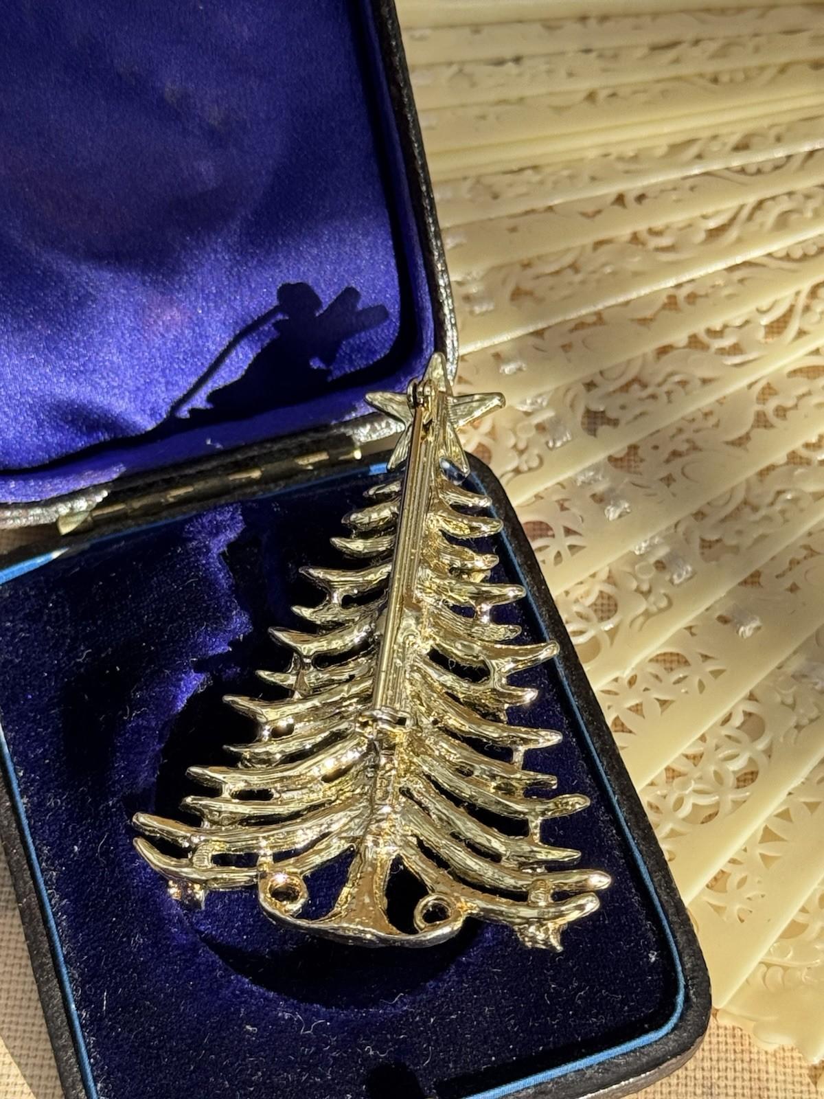 Vintage Tancer II Christmas Tree Brooch Goldtone Rhinestone Signed 2.5”