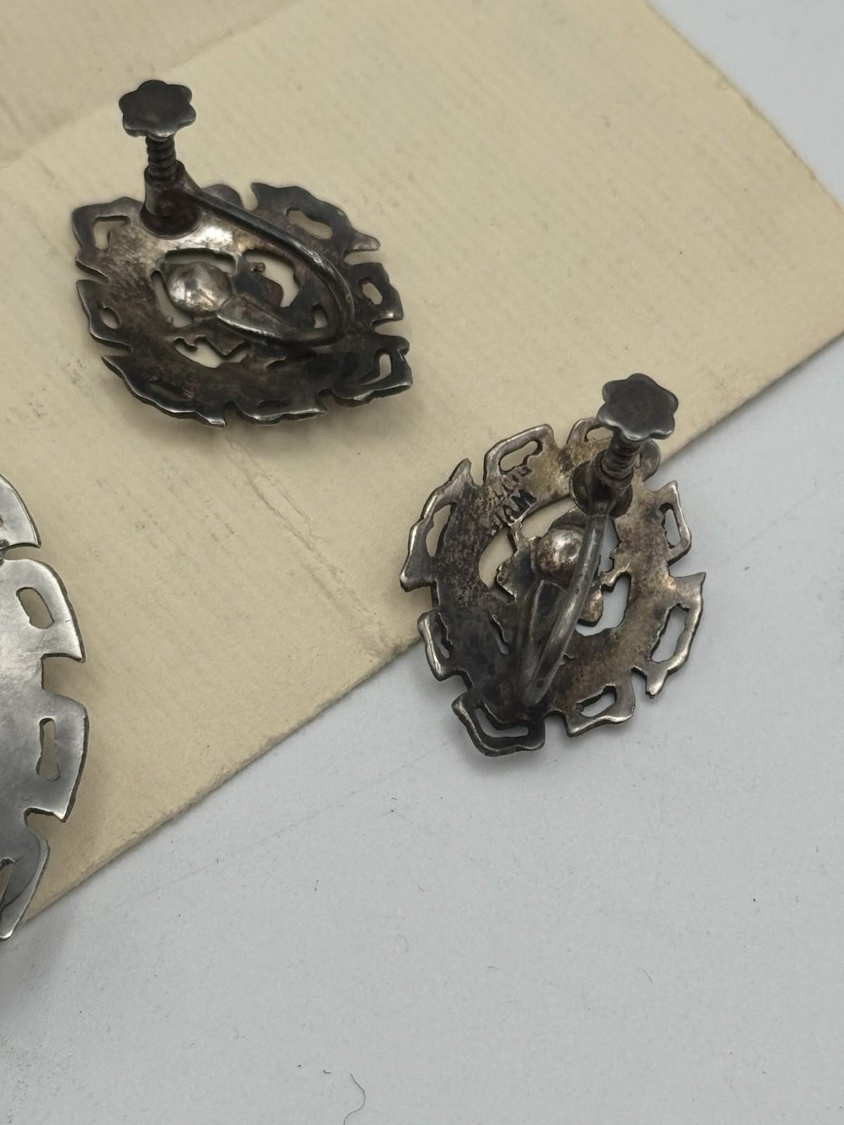 SIAM Sterling Niello Brooch & Screwback Earrings Set