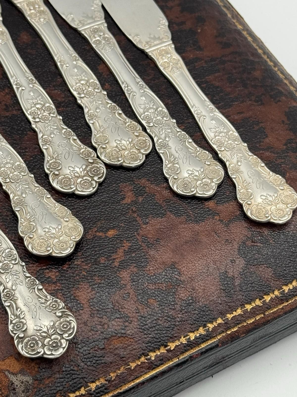 6 Sterling Gorham Buttercup Butter Knives Spreaders Pat 1900 Mono G - 142.6g