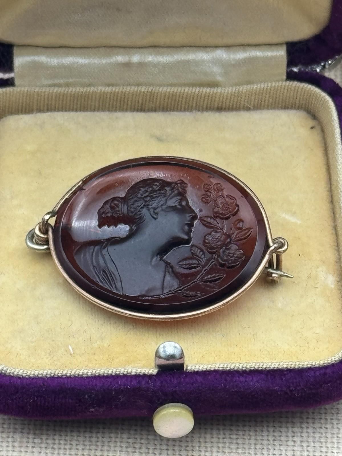 Antique Resin Intaglio Cameo Brooch Gold Filled Frame 1.5” x 1”