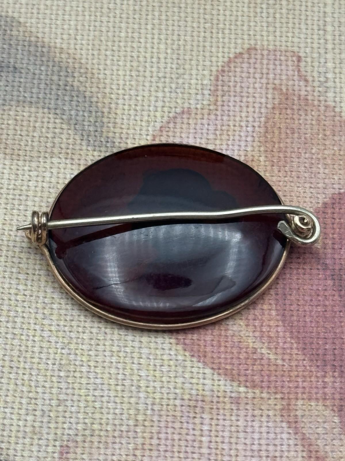 Antique Resin Intaglio Cameo Brooch Gold Filled Frame 1.5” x 1”