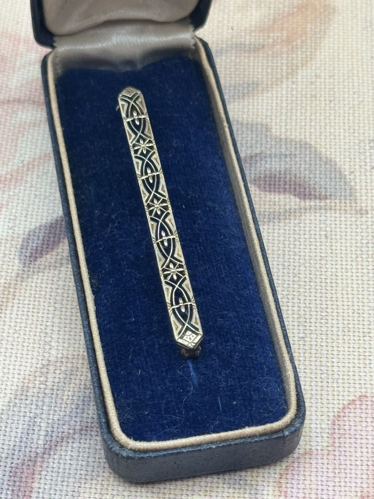 Antique 14K Gold Filigree Bar Brooch Pin Circa 1910-20 2” 2.3g