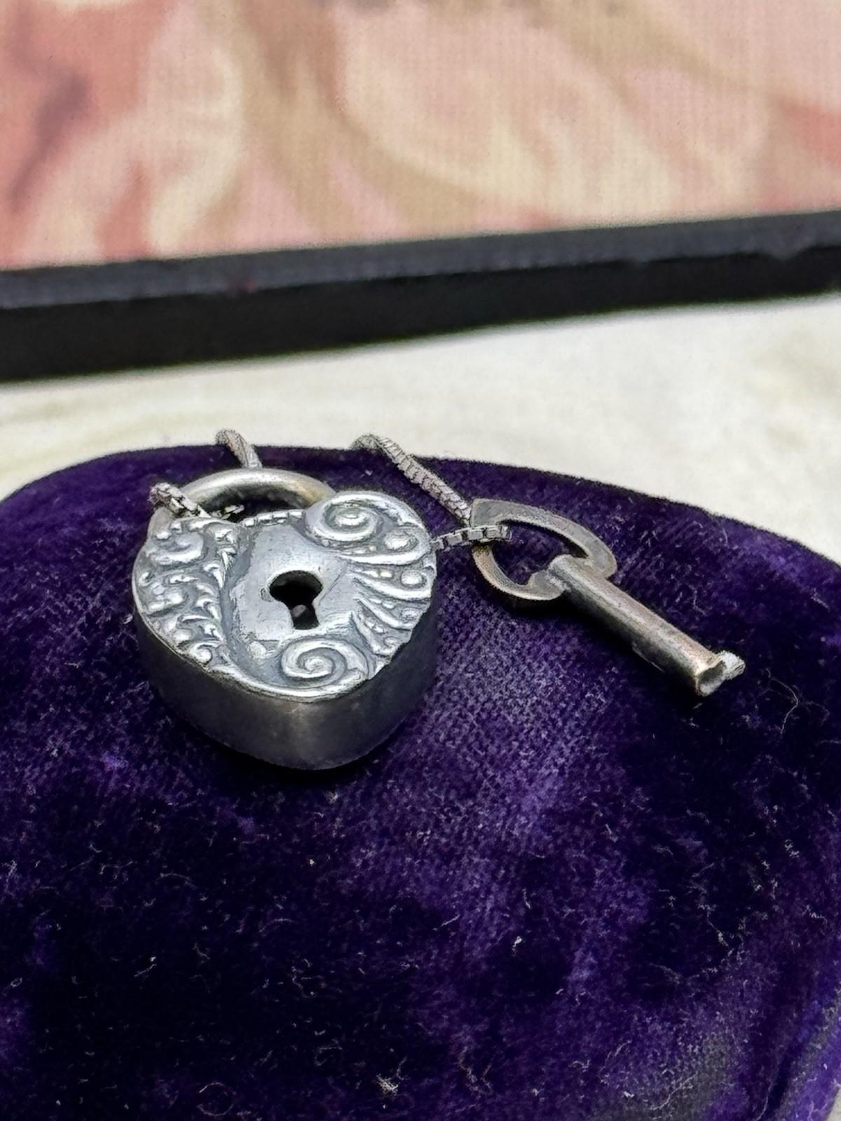 Antique Victorian Sterling Heart Padlock Locket Key 19” Sterling Chain Necklace