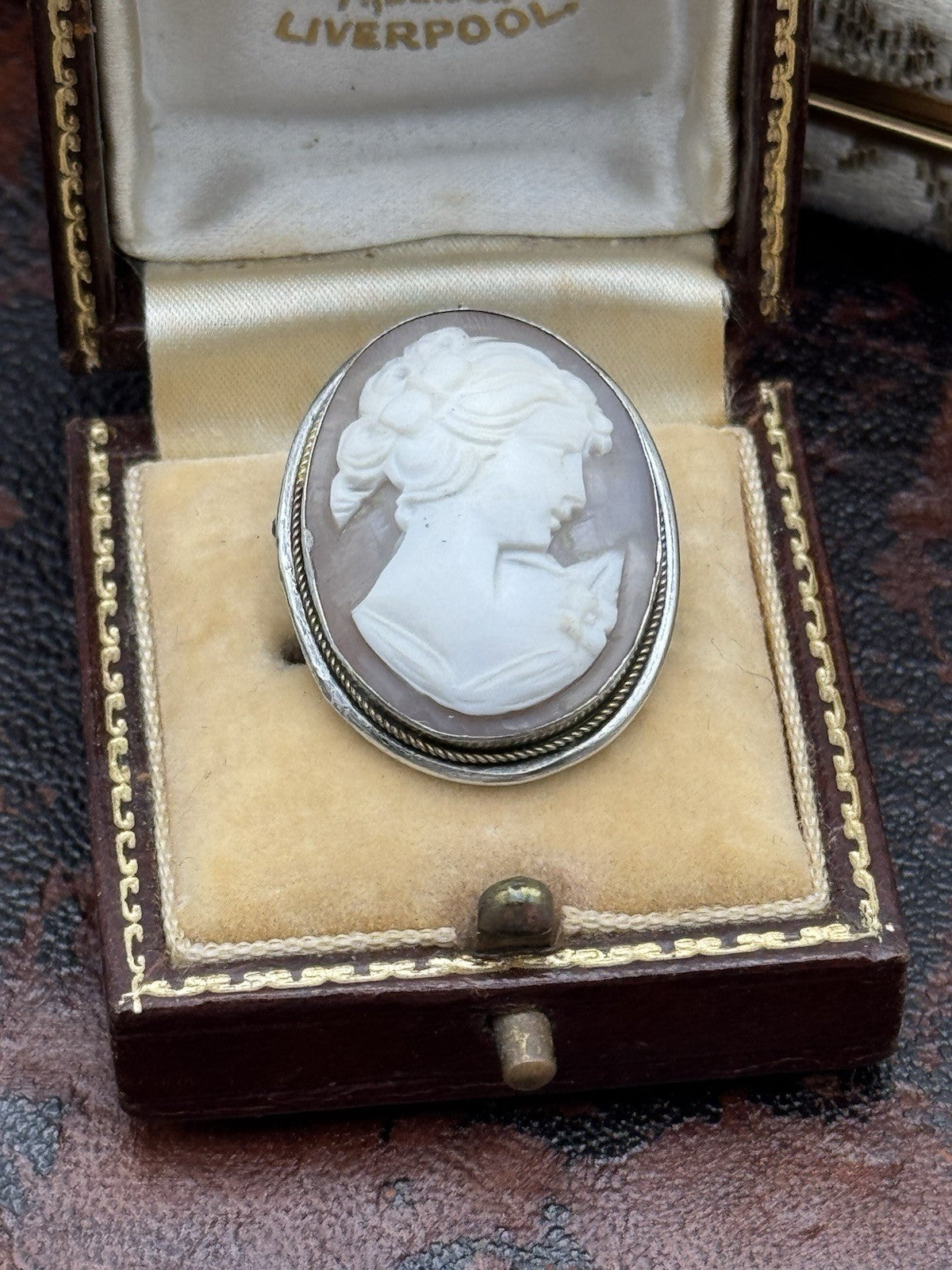Vintage 800 Silver Shell Cameo Brooch Pendant Carved Lady Oval 1.1in x 0.75in