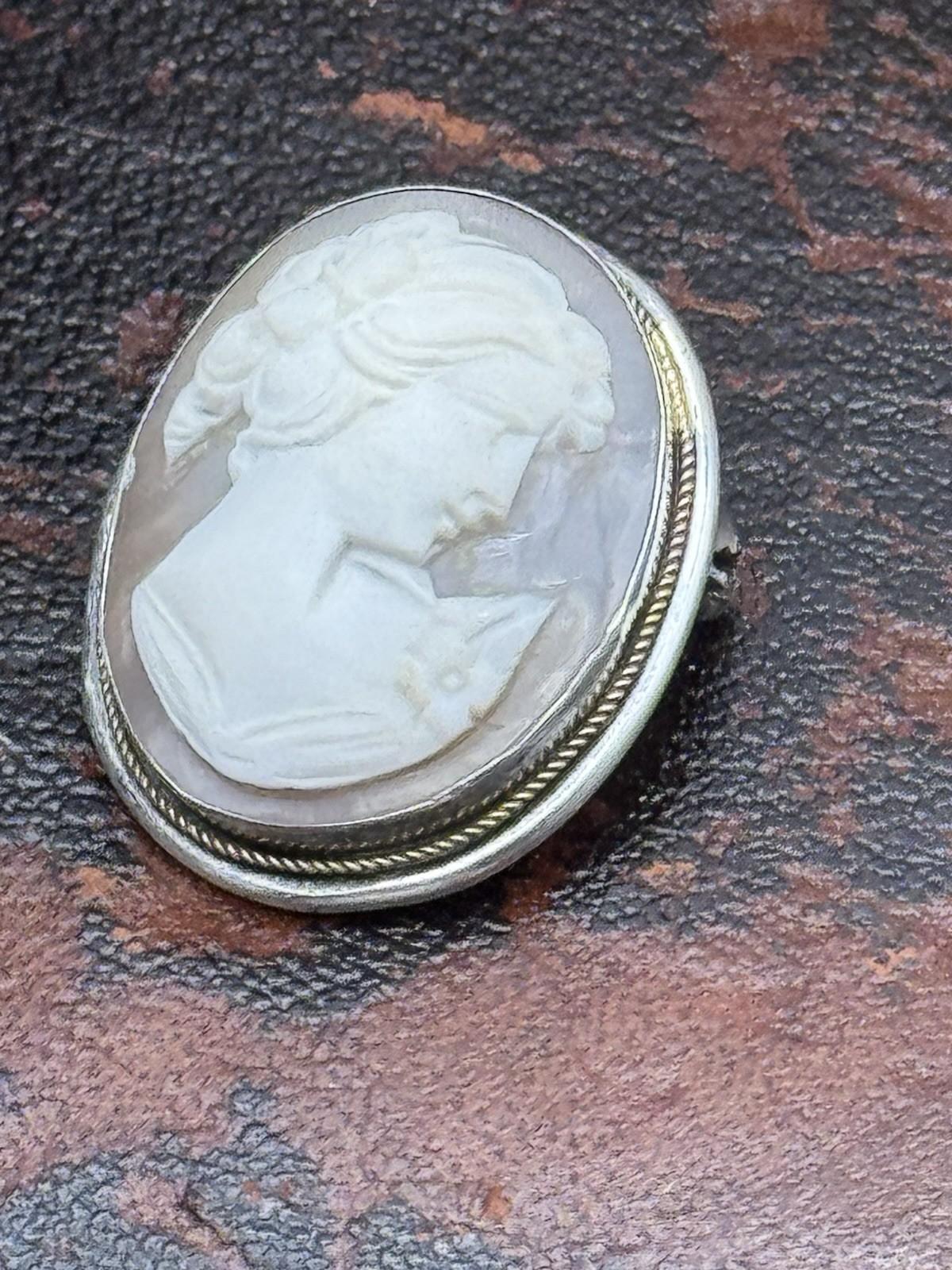 Vintage 800 Silver Shell Cameo Brooch Pendant Carved Lady Oval 1.1in x 0.75in