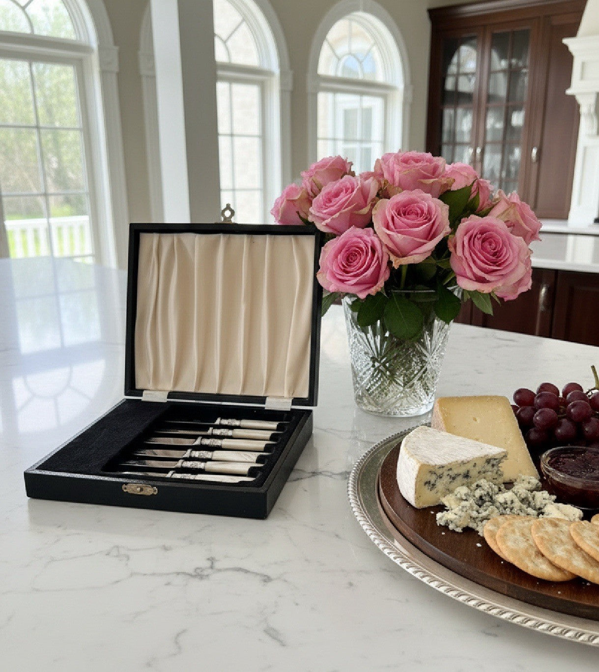 Mother Of Pearl Knives Vintage Sheffield Set Six Sterling Ferrule Cased 6.3in