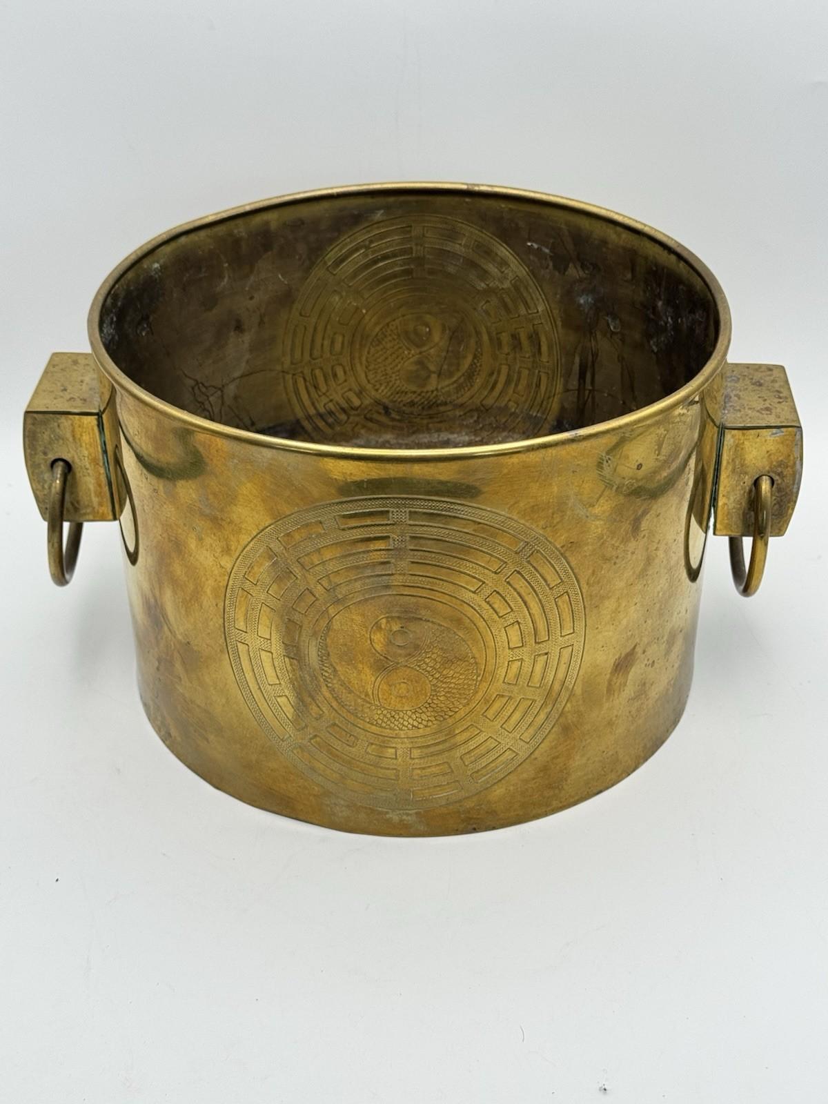 Vintage Brass Wine Cooler Planter Handled Feng Shui Yin Yang Design 9.5” X6.5”