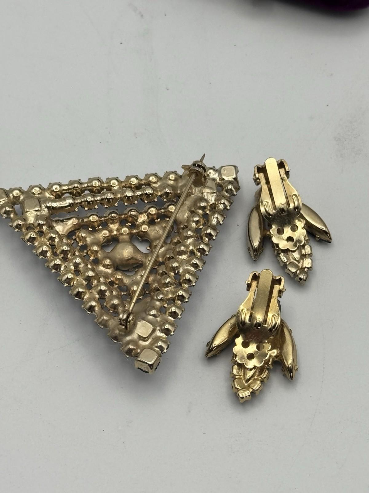 Vintage Jewelry Set Juliana Style Electric Blue Brooch & Earrings