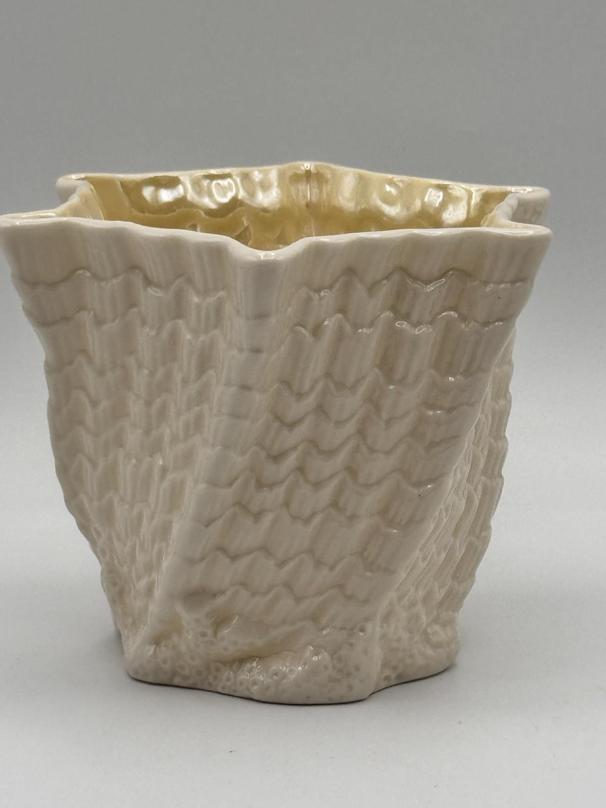 Vintage Belleek Vase Pot Twisted Shell Pattern 4.25” 6th Green Mark