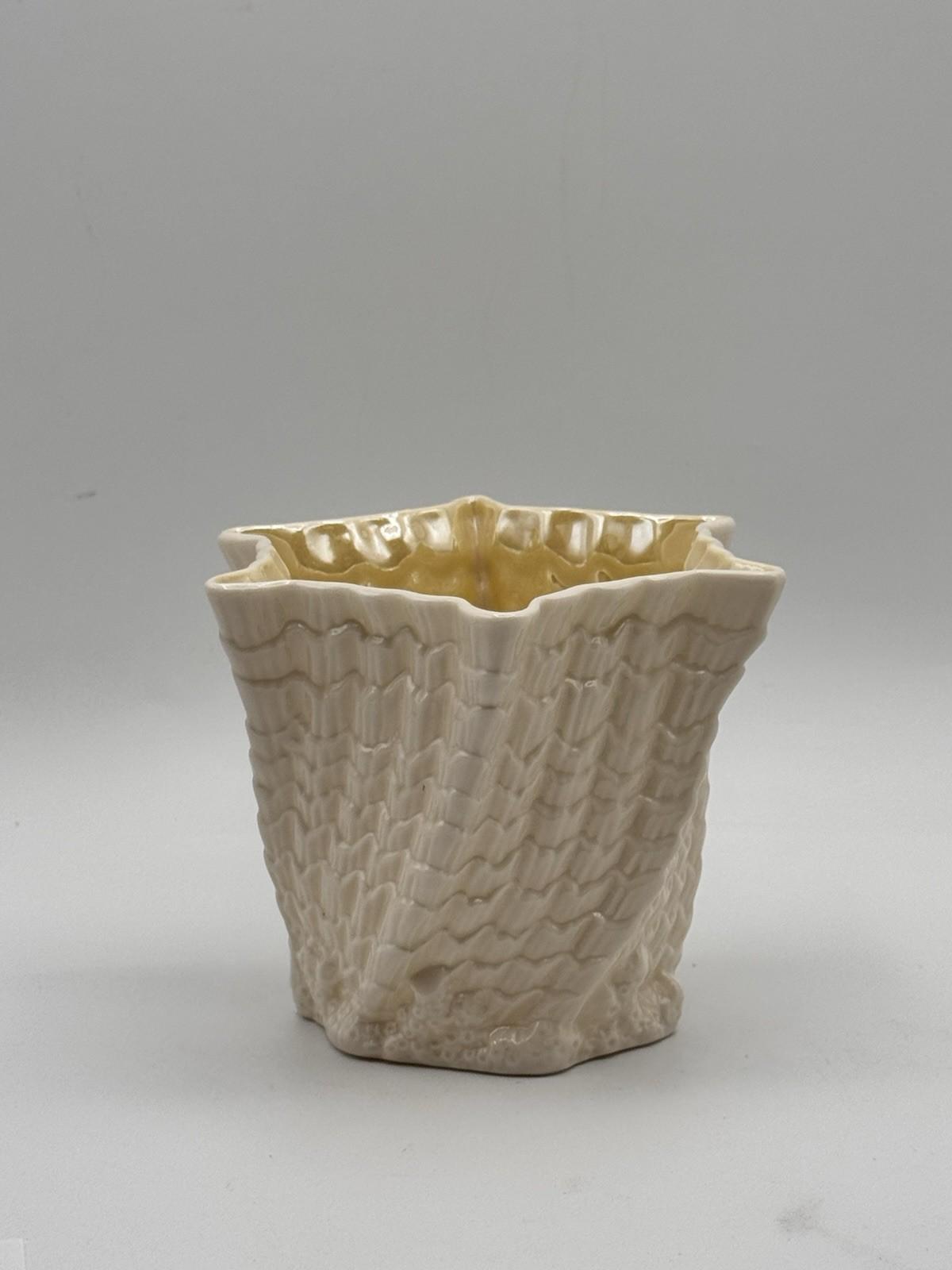 Vintage Belleek Vase Pot Twisted Shell Pattern 4.25” 6th Green Mark