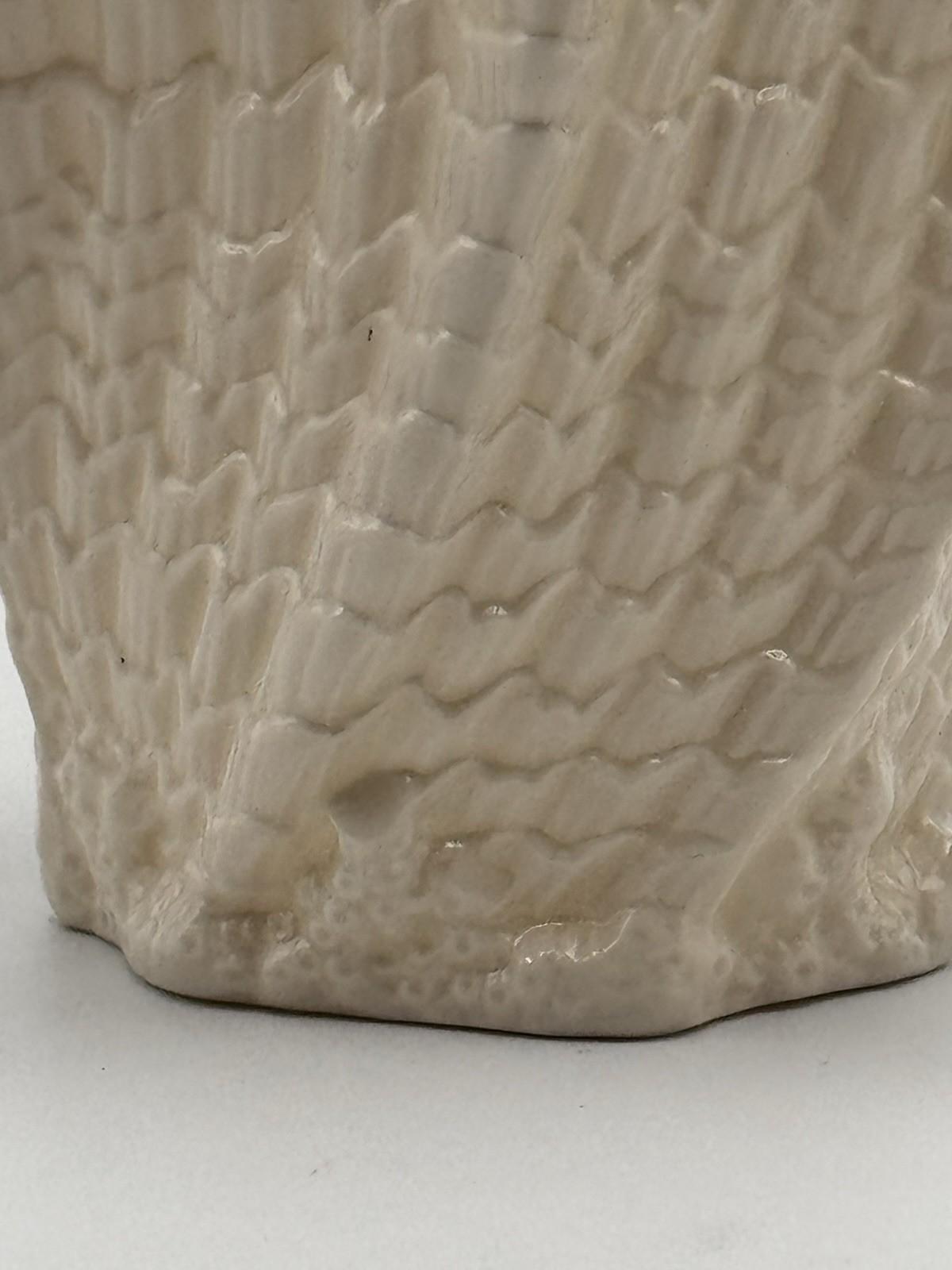 Vintage Belleek Vase Pot Twisted Shell Pattern 4.25” 6th Green Mark