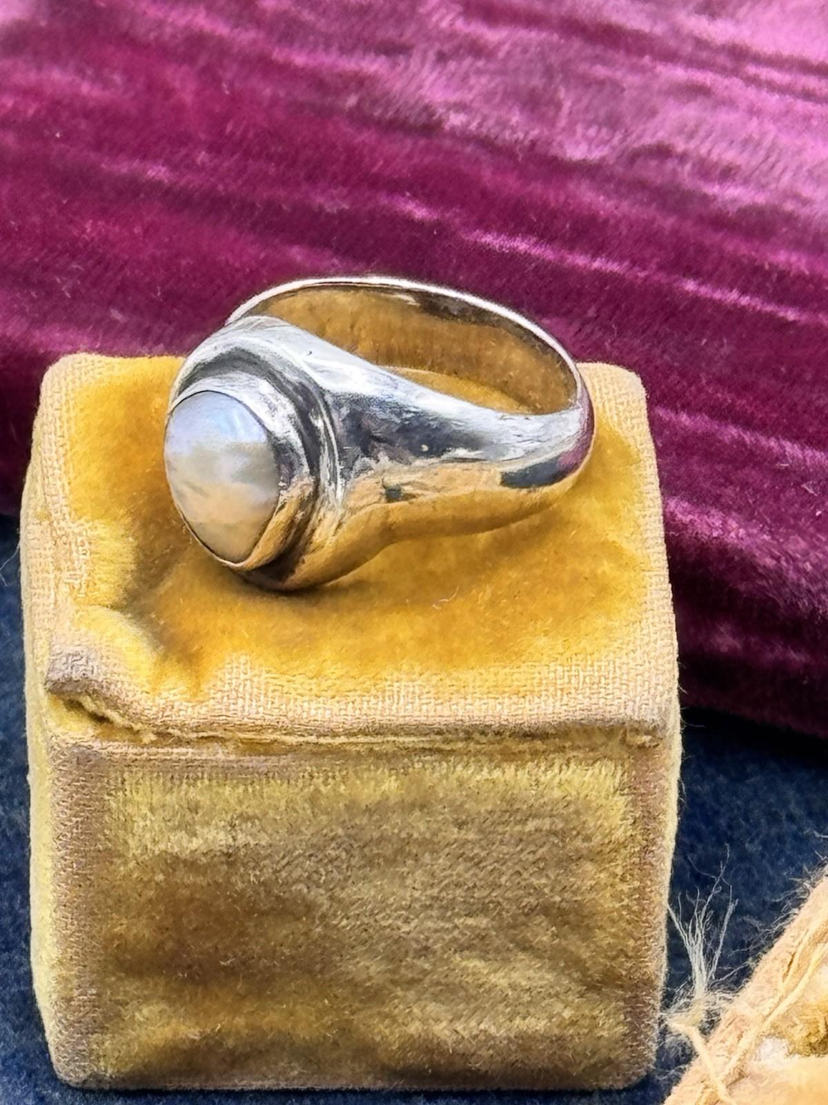 Sterling Silver Pearl Ring Modernist Size 6.75 Vintage Statement