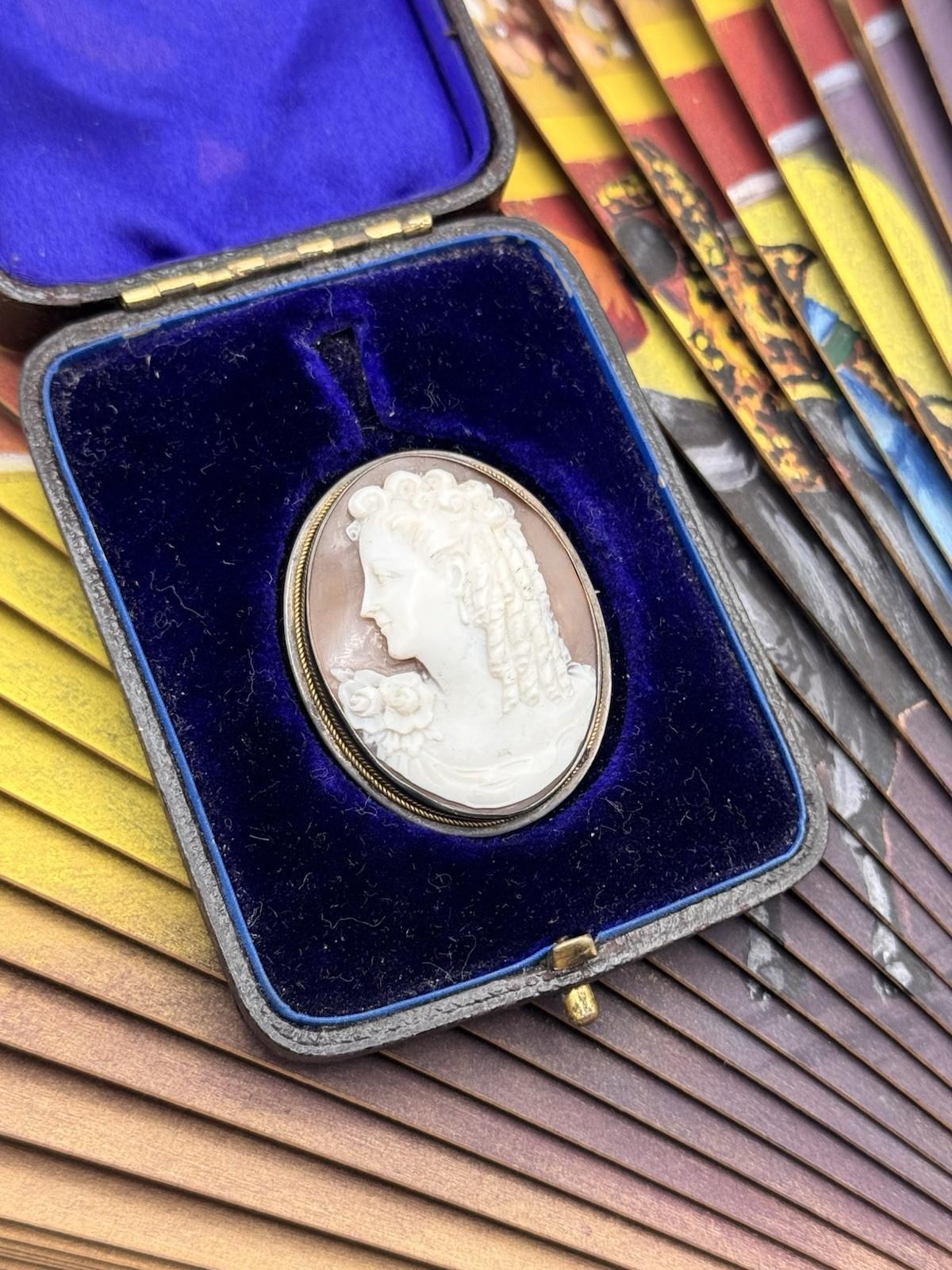 VICTORIAN Cameo Brooch Shell Carved Lady Left Facing C Clasp Rope Bezel Accent