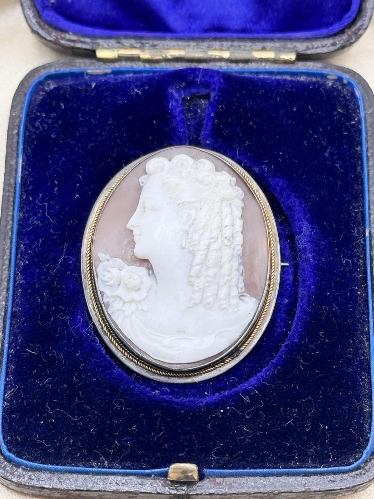 VICTORIAN Cameo Brooch Shell Carved Lady Left Facing C Clasp Rope Bezel Accent