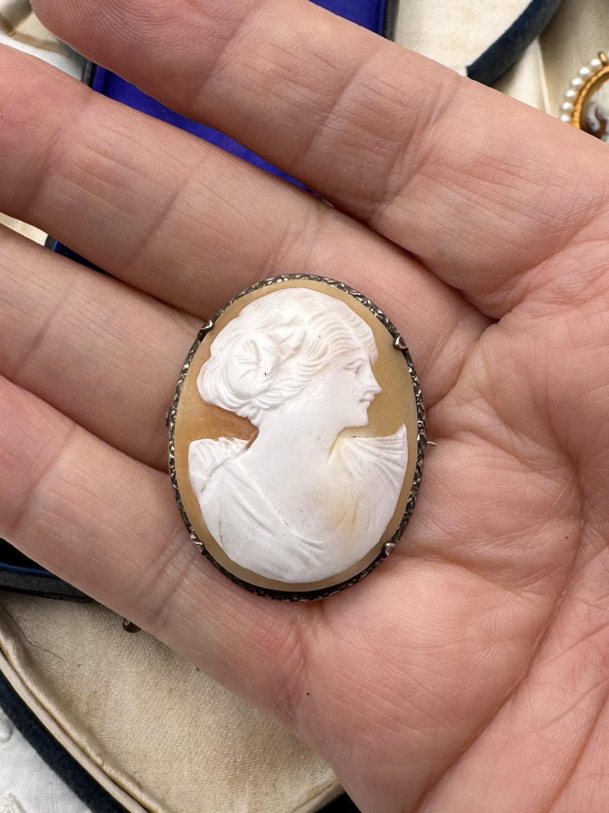 Edwardian Cameo Brooch Sterling Shell Carved Lady Portrait C Clasp 1.4x1.1”