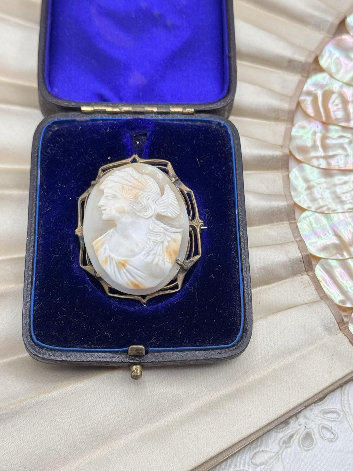 Vintage Cameo Brooch Shell Carved Goldtone Frame Art Nouveau Style