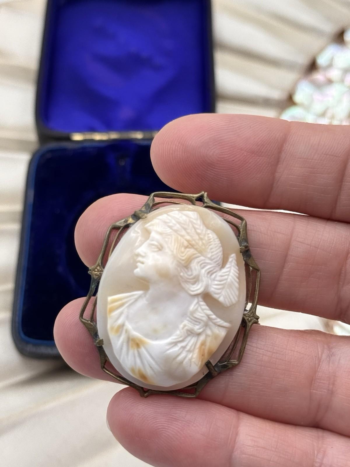 Vintage Cameo Brooch Shell Carved Goldtone Frame Art Nouveau Style