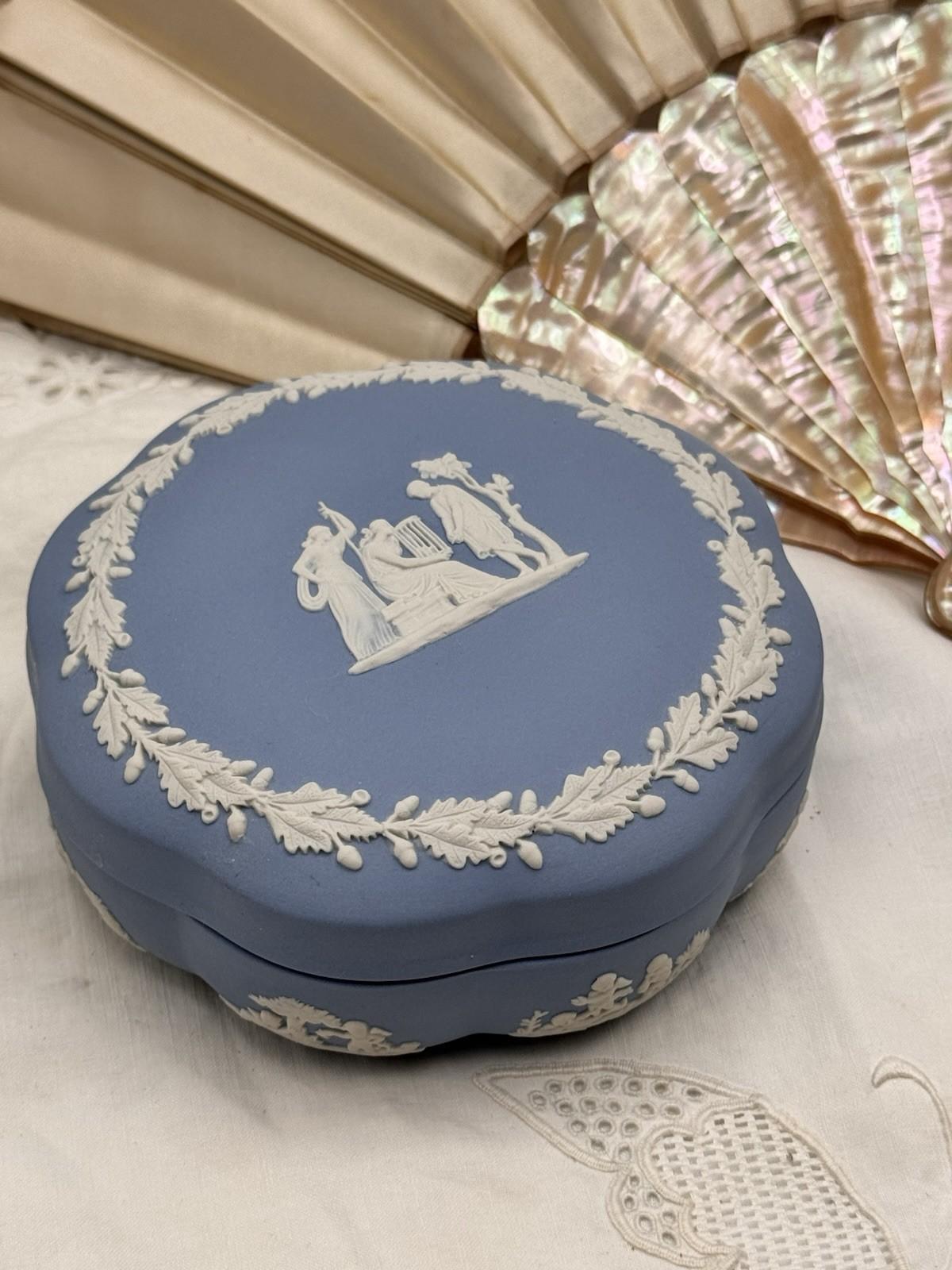 Wedgwood Blue Jasperware Trinket Box Master Potter Mark Mason Signed 1987 5”