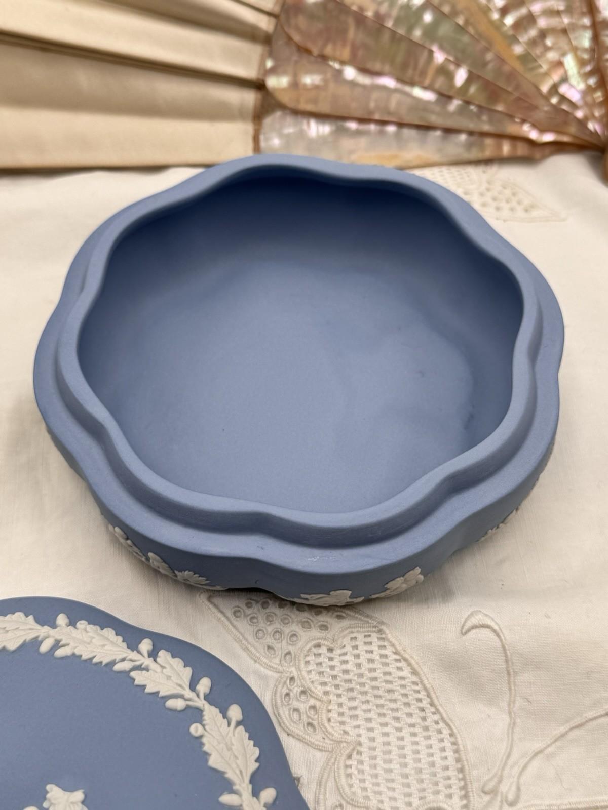 Wedgwood Blue Jasperware Trinket Box Master Potter Mark Mason Signed 1987 5”