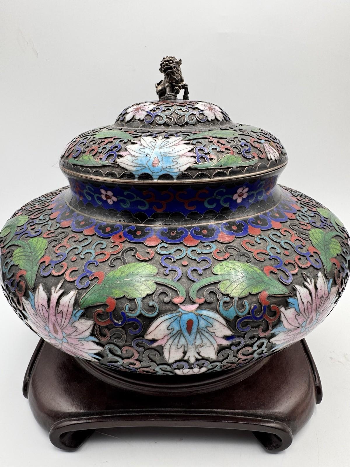 Large Cloisonné Lidded Bowl / Jar With Wood Stand Foo Dog Finial READ‼️