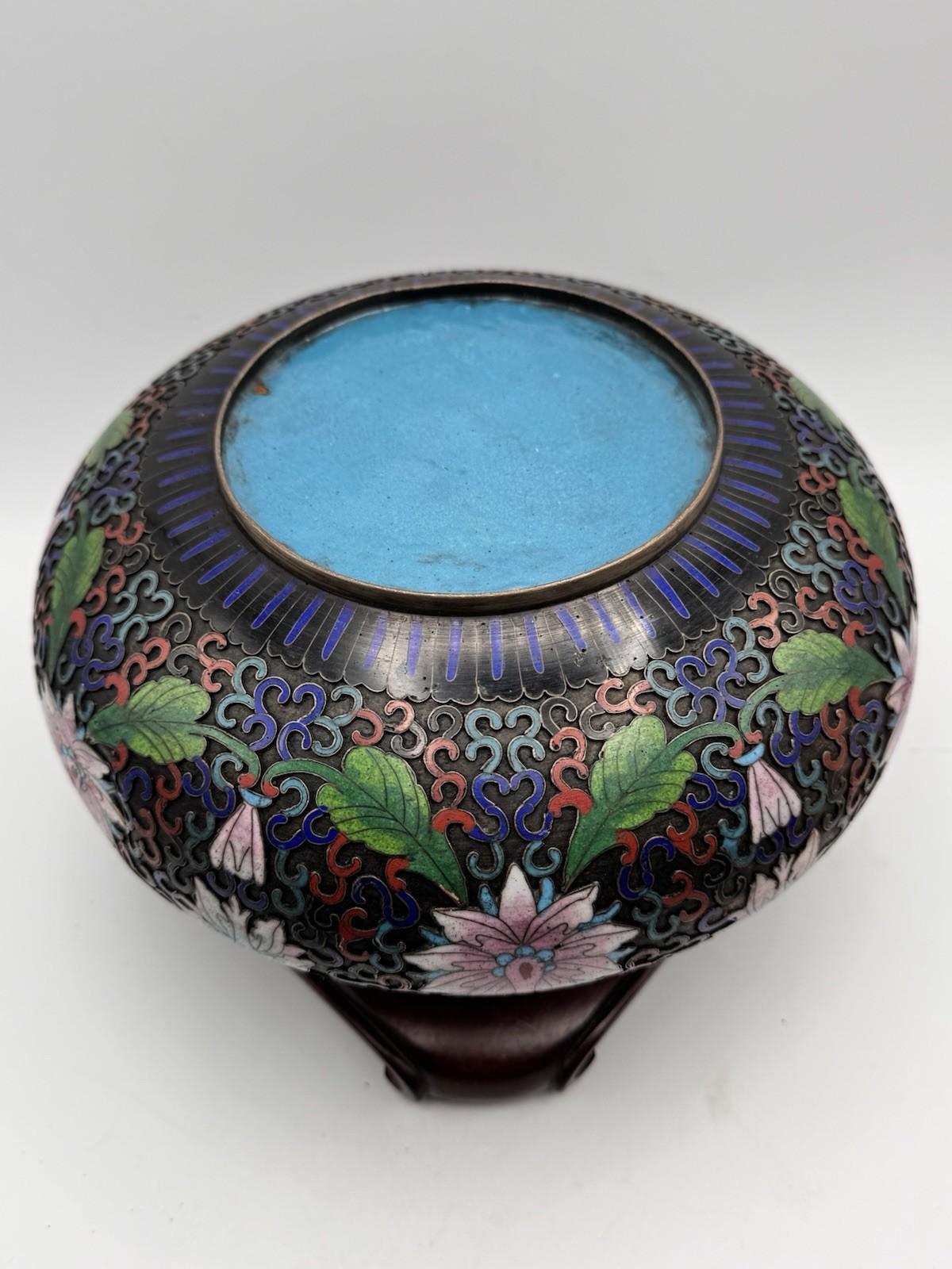 Large Cloisonné Lidded Bowl / Jar With Wood Stand Foo Dog Finial READ‼️