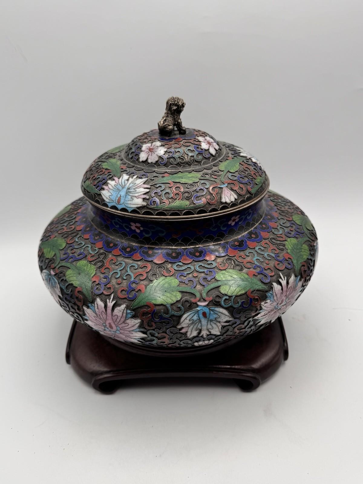Large Cloisonné Lidded Bowl / Jar With Wood Stand Foo Dog Finial READ‼️