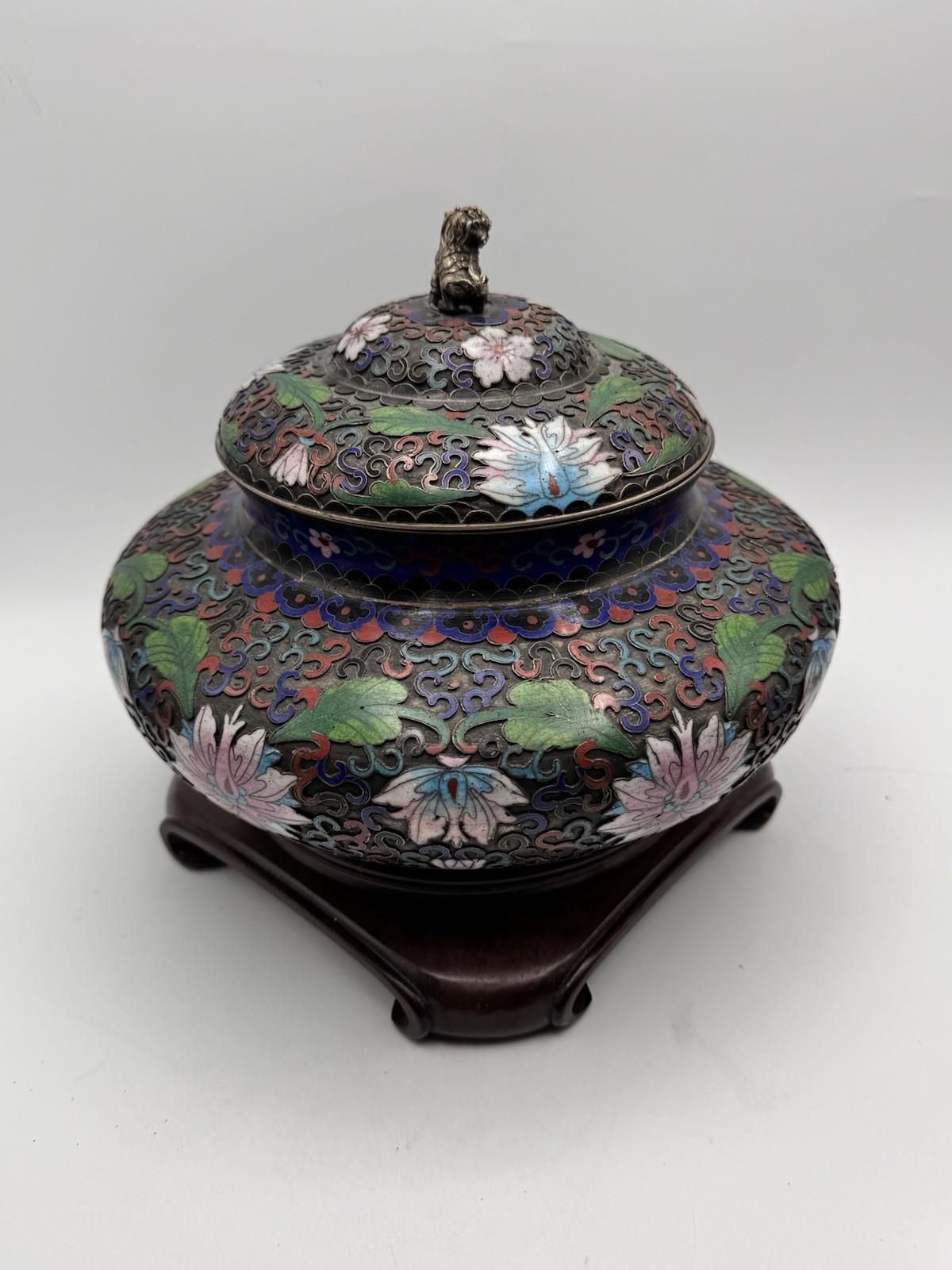 Large Cloisonné Lidded Bowl / Jar With Wood Stand Foo Dog Finial READ‼️