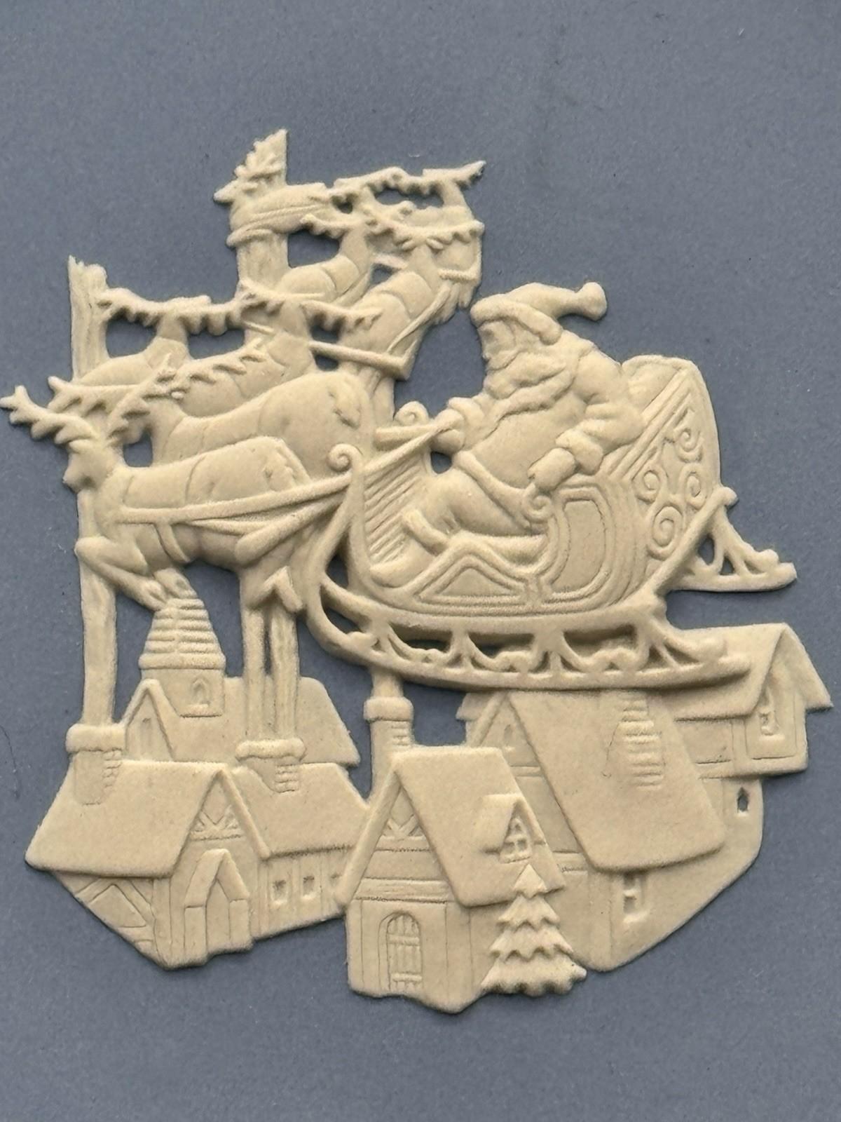 Wedgwood Dillard Exclusive Santa Sleigh Plate Blue 6.75”