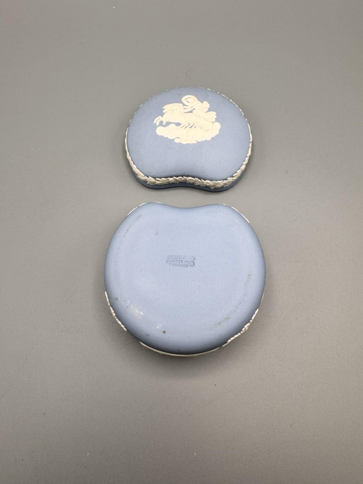 Wedgwood Jasperware Trinket Box Blue Cherub Relief 3.25”