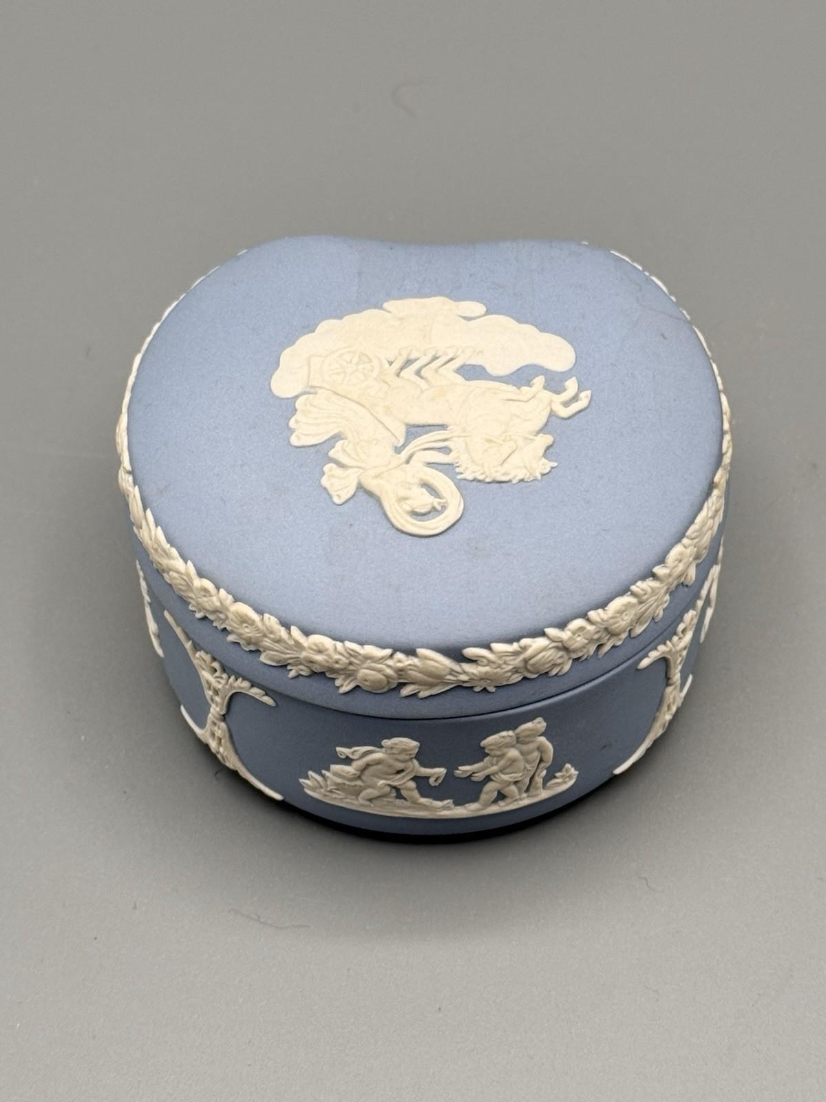 Wedgwood Jasperware Trinket Box Blue Cherub Relief 3.25”