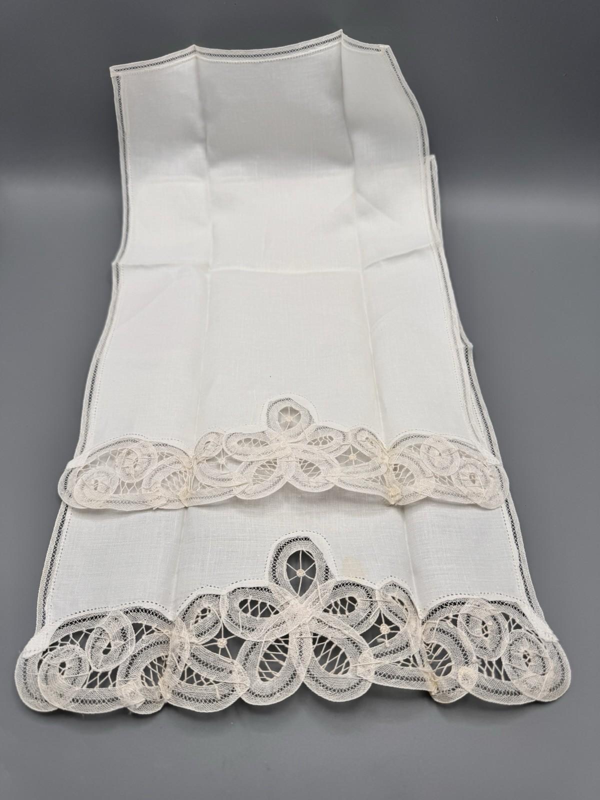 Vintage Linen Hand Towels Lace Appliqué Trim Estate Pair 17x11