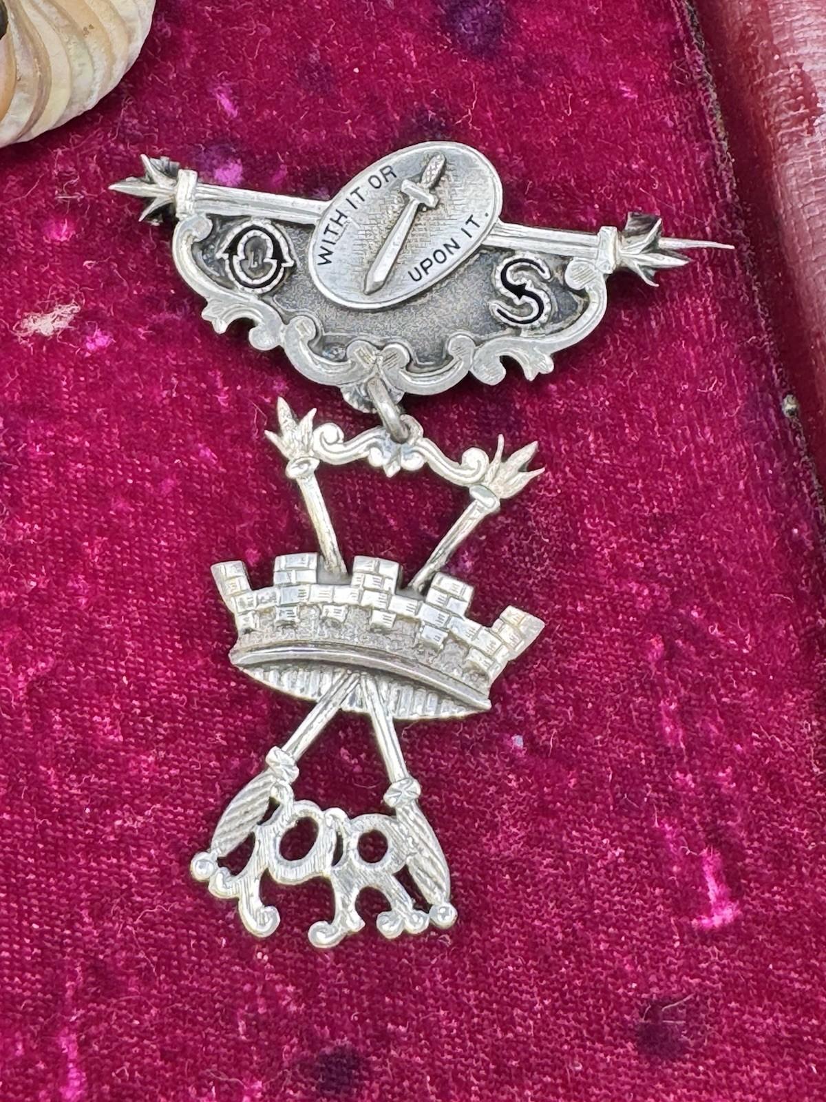 Antique Silver Medal Order Of Sparta Past Regent Jewel Caldwell Silver Masonic