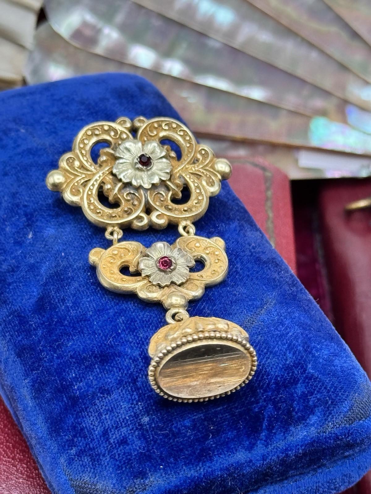 Victorian Watch Fob Brooch Dangler 2.25” Goldtone No Monogram