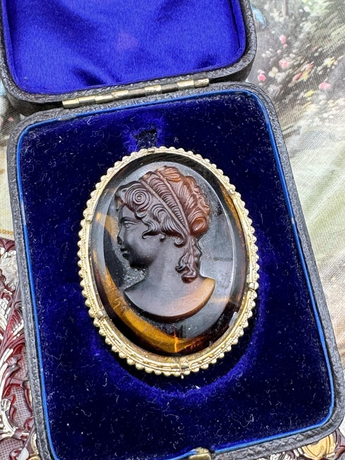 Vintage Goldtone Cameo Brooch Amber Glass Classical Lady Portrait